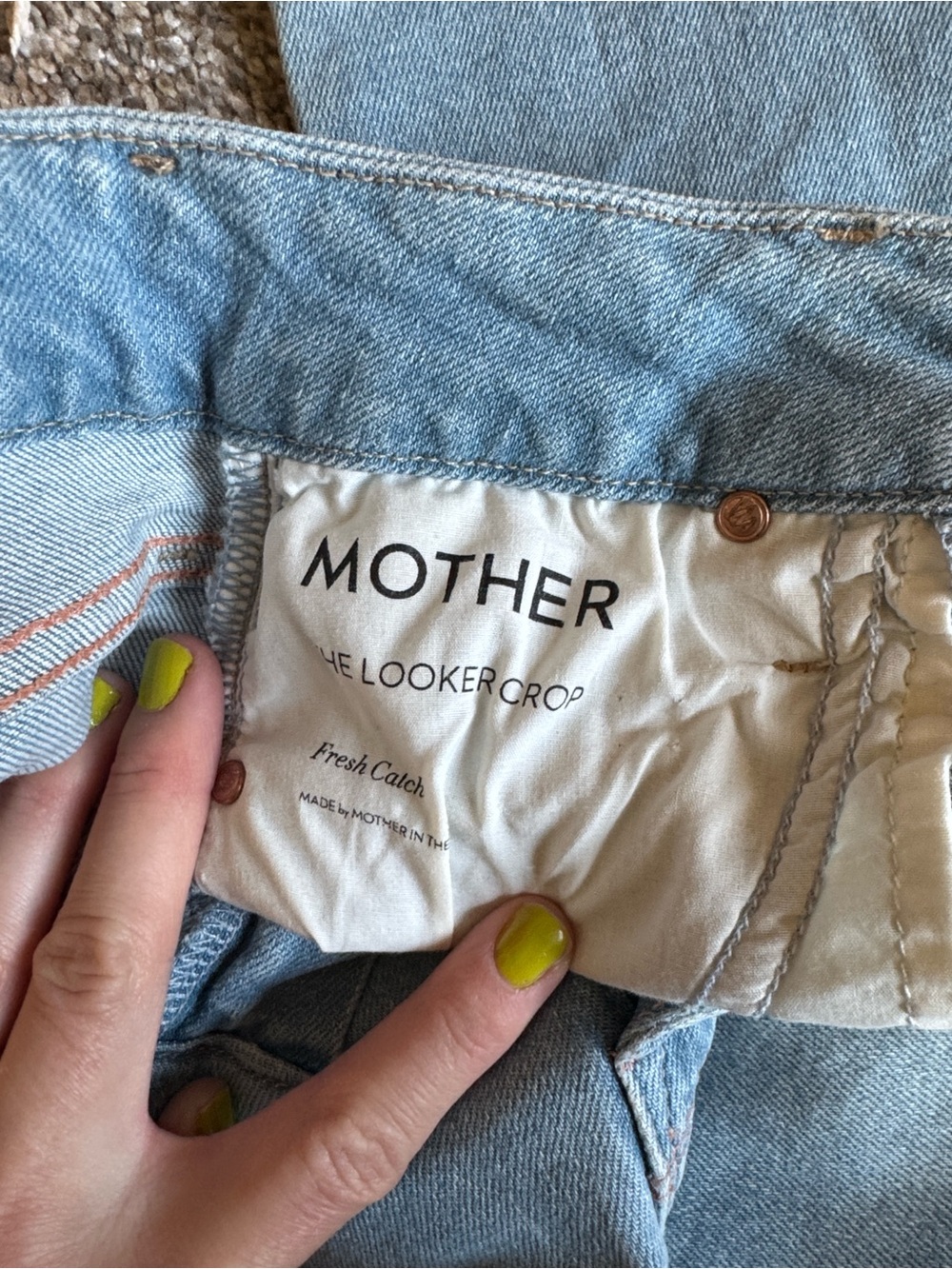 MOTHER Jeans - The Looker Crop - Picture 5 of 5